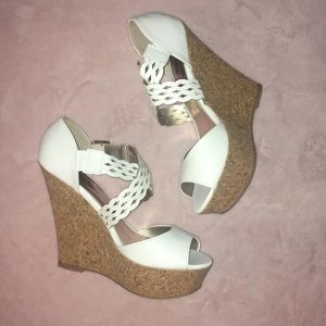 White Wedges